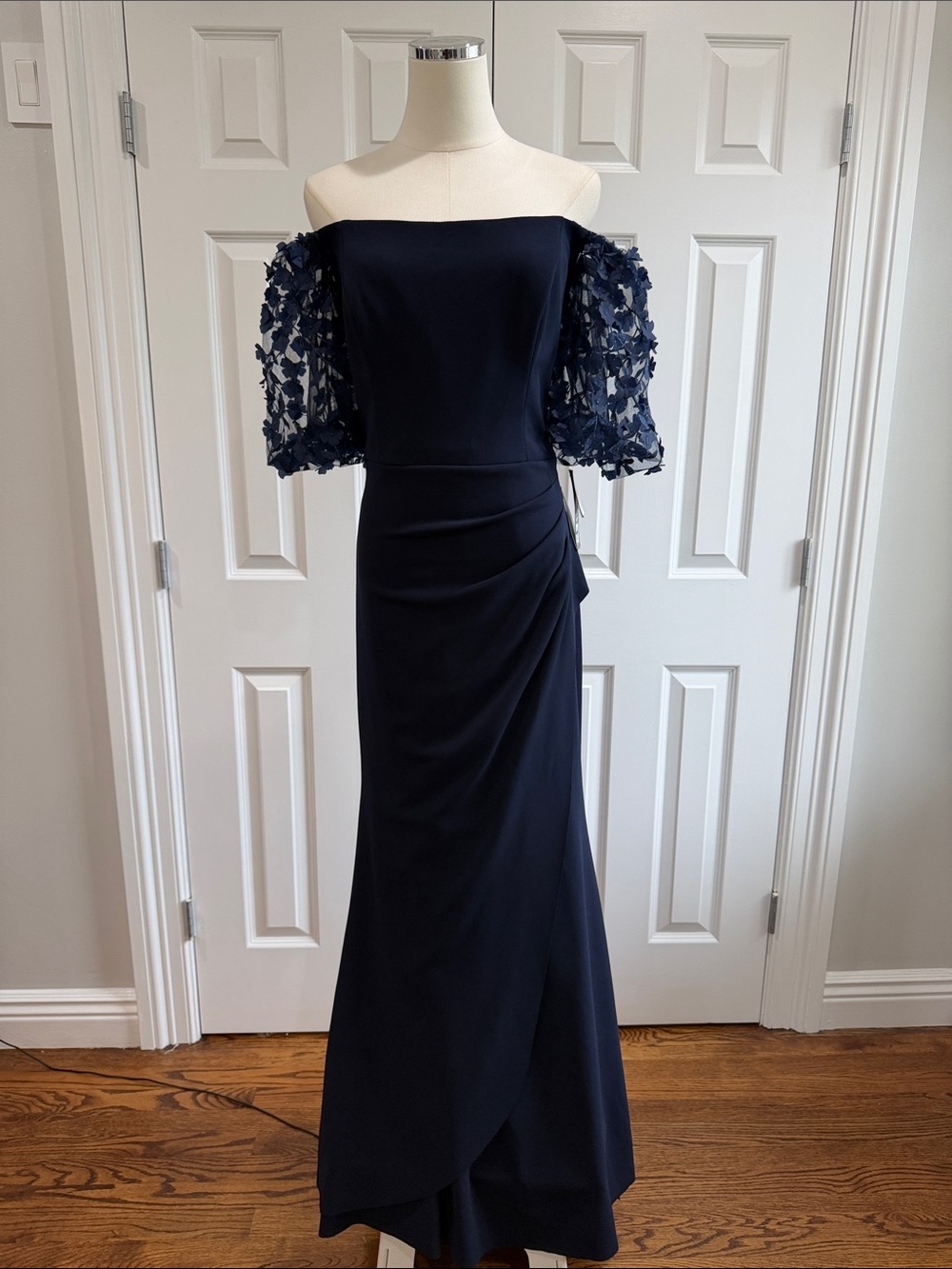 NWT XSCAPE Off-Shoulder Navy Evening Gown Floral Lace Sleeves Size 12